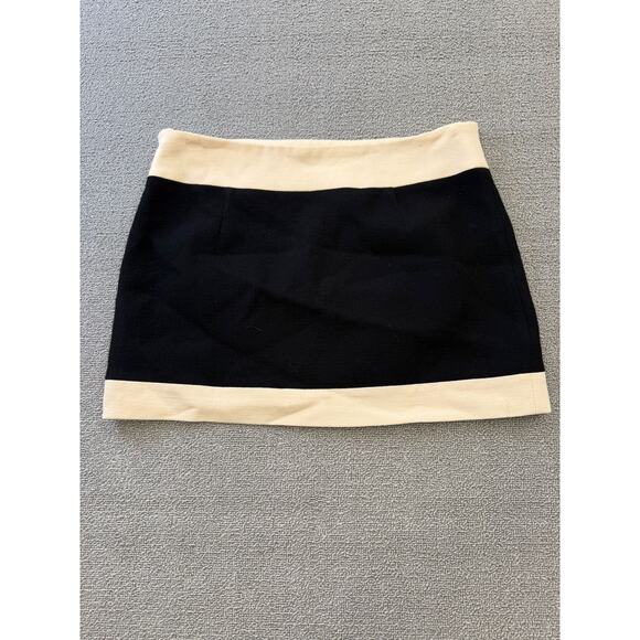 MILLY Women's 8 Black‎ Mini Skirt Ivory Colorblock Trim - Picture 1 of 8